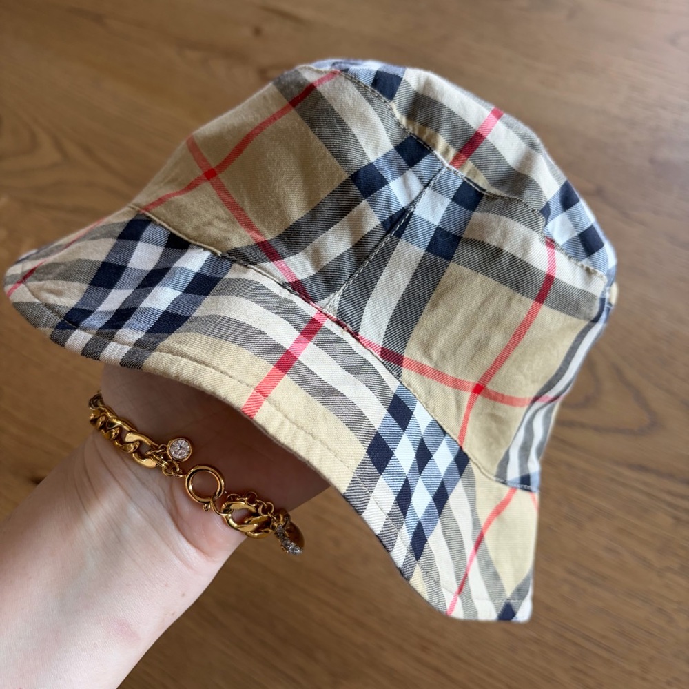 BURBERRY Reversible Bucket Hat Nova Check Beige S/M Unisex - Picture 5 of 12